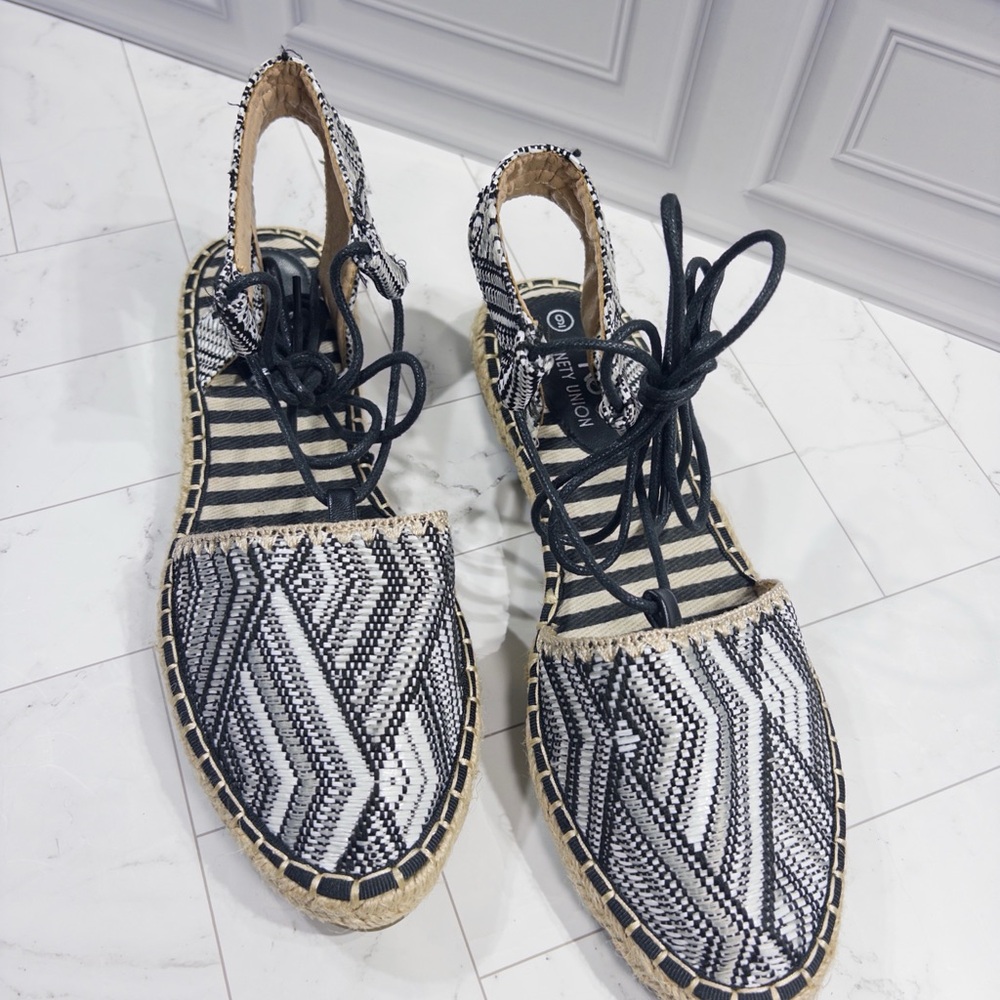 NWOT* Ninety Union Women's Aztec Print Flat Espadrille Laces Size - US 9